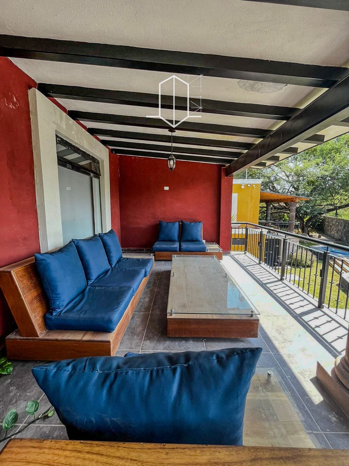 Casa Gurkha · sala exterior
