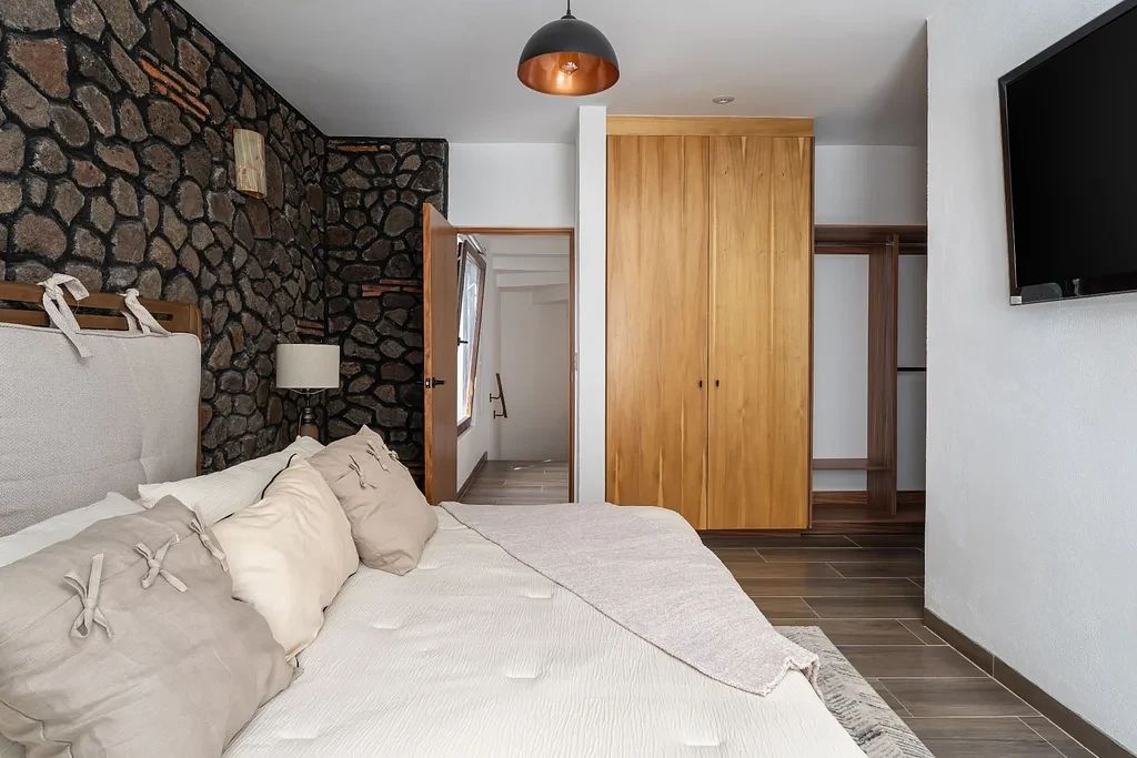 Casa Luna · vestidor
