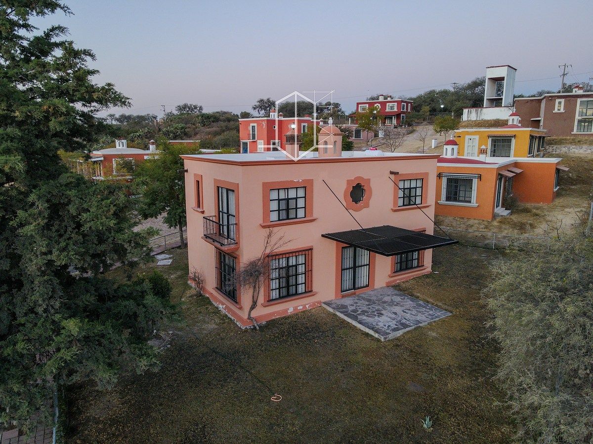 Casa Otomíes · fachada